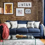 26-3B 1Br Prime Gramercy Wd In Unit Courtyard