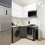 Apartment 78-2b New Furnished 1br Wd Walk To Park