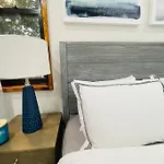 78-3A Luxury Brand New Modern 1Br W&D