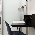 Apartment 78-2b New Furnished 1br Wd Walk To Park *