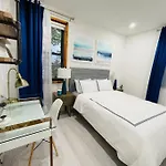 78-3a Luxury Brand New Modern 1br W&d Apartment