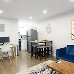 Apartment 350-2a Prime Gramercy Newly Renovated 1br Sleeps 4