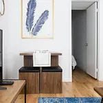 Apartment 428-3r Spacious Prime Midtown 2br Newly Furnished *