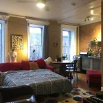 Apartment Brownstone Loft 30 Day Bookings