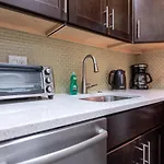 Excellent Studio At Midtown East