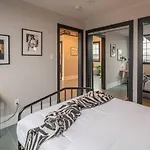 Chic Mezzanine Loft With Rooftop And Shoreline Nearby At \