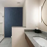 Hotel Fairfield & By Marriott Queens, Jamaica New York