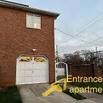1 Bedroom Apartment, Staten Island, Nyc!