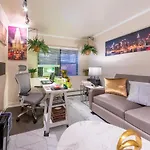 Booking.com Exxlusive: Fully Furnished One Bedroom Entire With Full Size Bed. For One Person Or Couple, Soulmate Positive Friendship * New York