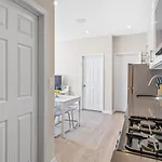 Modern 2Br In Upper Manhattan With Washer And Dryer