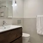 Close To All! 2-room In A 1-family Townhouse Apartment New York