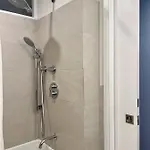 Close To All! 2-room In A 1-family Townhouse Apartment New York