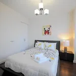 Two Bd Apartment At Midtown East