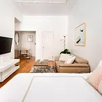 Studio Apartment In Heart Of Chelsea