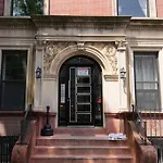 Spacious 6Bd Apartment Near Prospect Park