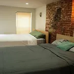 Central 5Br Duplex W/ Patio For 14 Guests