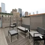 Spacious 2Br 2Ba In The Heart Of Midtown Manhattan