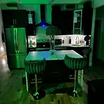 Latisha Luxury Place *