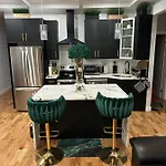 Latisha Luxury Place * New York