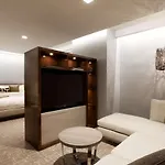 Hyatt Grand 4*