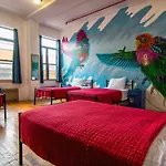 Ny Moore Hostel New York