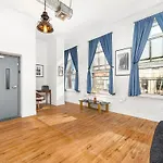 Luxurious 3 Bedroom Soho