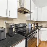 Luxurious 3 Bedroom Soho