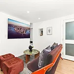 Luxurious 4 Bedroom Townhouse
