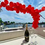Botel Romantic @ Ocean 3-deck Yacht New York