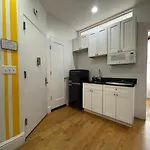 Hotel And The City, Empire State Building