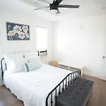 Beautiful 3-bedroom In Brooklyn With Parking