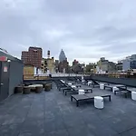 Modern Spacious Apartment In Chelsea