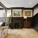Sugar Hill Apartment
