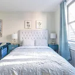 Furnished Studio In Upper East Side