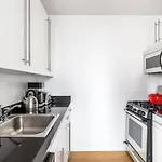Tribeca 1Br W Doorman Gym Nr Freedom Tower Nyc-446
