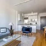 Midtown West 1br W Gym Wd Doorman Nr Hudson Nyc-1102 Apartment