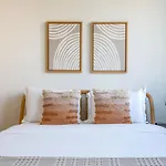 Apartment Midtown West 1br W Gym Wd Doorman Nr Hudson Nyc-1102 New York