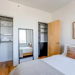 Apartment Midtown West 1br W Gym Wd Doorman Nr Hudson Nyc-1102