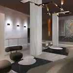 Modern 2 Bd/2Ba In Manhattan