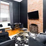 Spacious In Brooklyn Heights * New York
