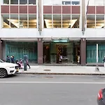 Tribeca 1br W Doorman Gym Nr Freedom Tower Nyc-446 *