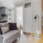 Murray Hill 2br W Wd Nr Un Nyc-1053 * New York