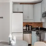Murray Hill 2br W Wd Nr Un Nyc-1053