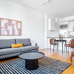 Hells Kitchen 1br W Doorman Nr Park Nyc-525 Apartment