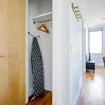 Hells Kitchen 1br W Doorman Nr Park Nyc-525 Apartment