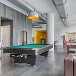 Hells Kitchen 1br W Doorman Nr Park Nyc-525 New York