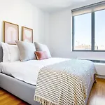 Apartment Hells Kitchen 1br W Doorman Nr Park Nyc-525