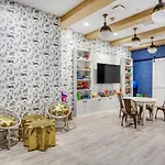 St 1br W Gym Doorman Roof Deck Nyc-226 Apartment New York