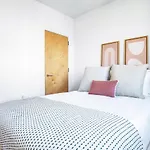 Apartment Hells Kitchen 1br W Doorman Nr Park Nyc-525