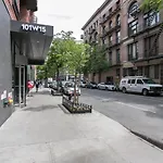 Chelsea 1Br W Balcony Gym Doorman Nyc-162